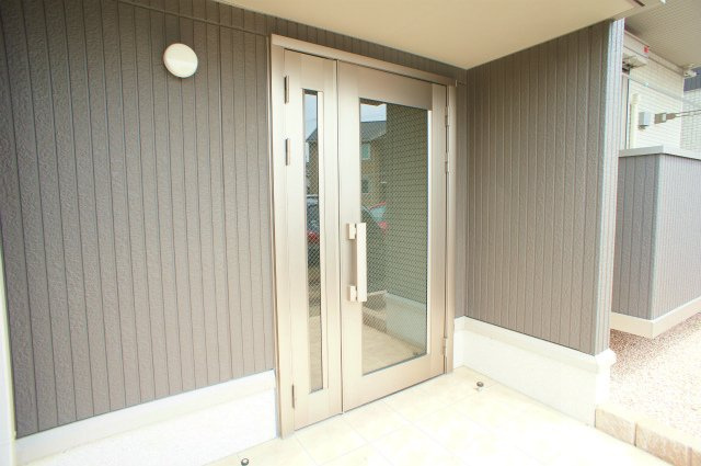 グランエスアール【キャッシュバック対象物件】のエントランス