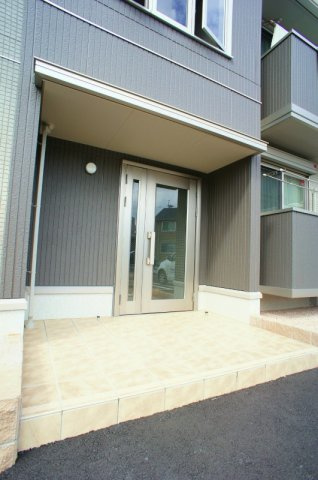 グランエスアール【キャッシュバック対象物件】のエントランス