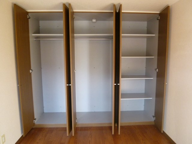 ラフィーネの収納|クローゼット