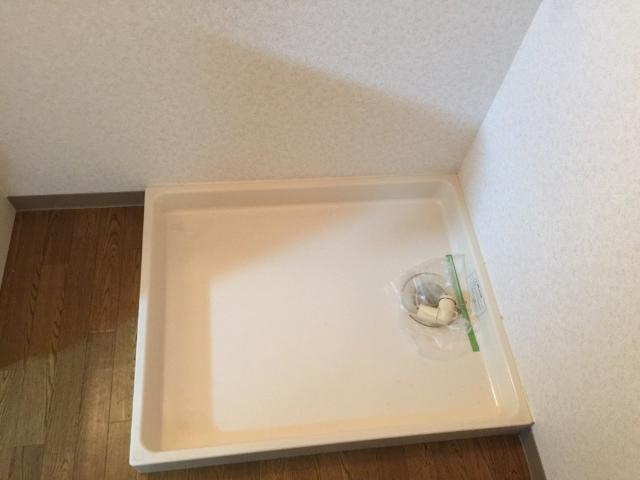 ラフィーネの洗面所|洗濯パン