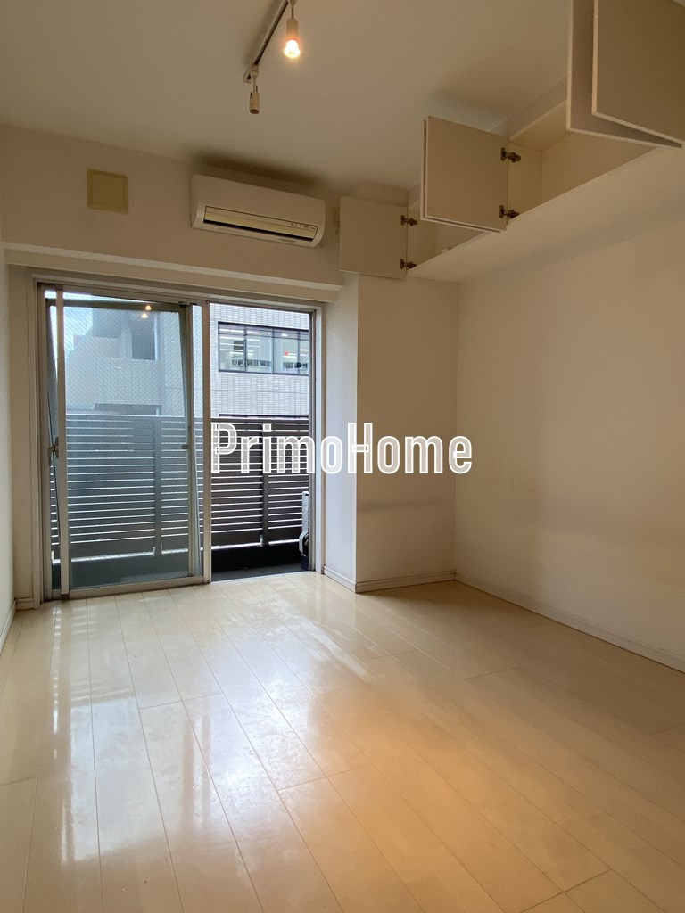 ブライズ神保町の居間・リビング