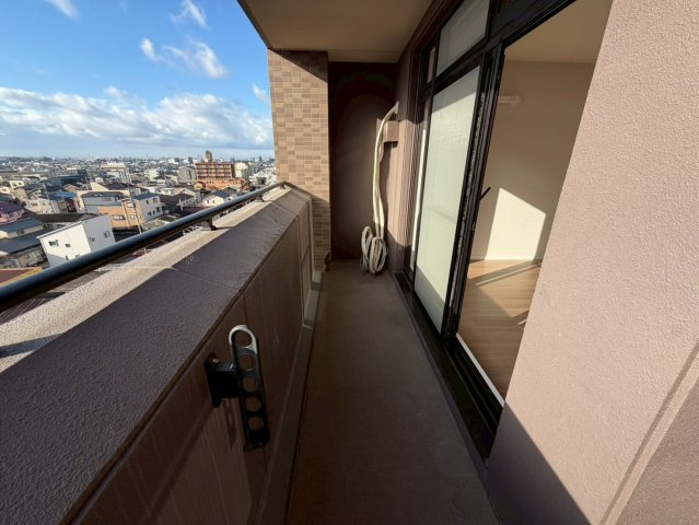 新瀬戸北山パーク・ホームズのバルコニー|陽当たりの良い南面バルコニーでお洗濯ものもよく乾きます♪