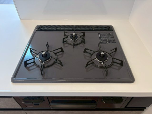 新瀬戸北山パーク・ホームズの設備|ガラストップコンロでお掃除もラクラク♪