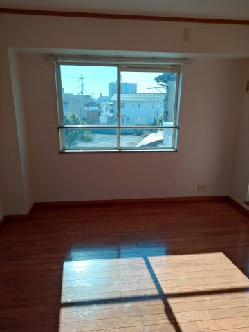 プラティークアビテ