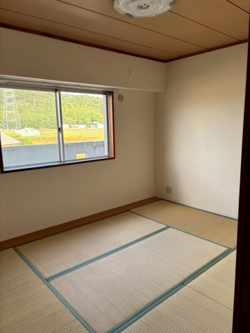 ハピネス見野の和室