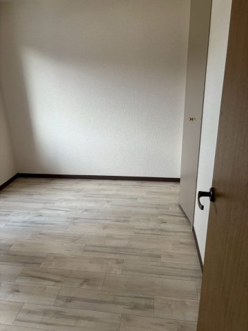 ハピネス見野の洋室