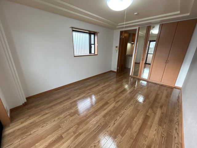 コーラル　ガーデンの内装|洋室