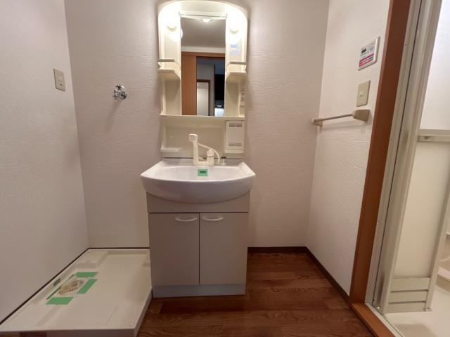 コーラル　ガーデンの洗面所|洗面