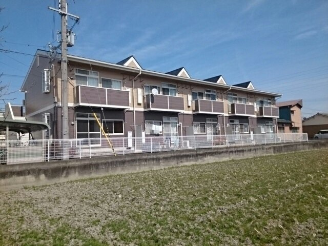 グリーンハイツ三木の外観