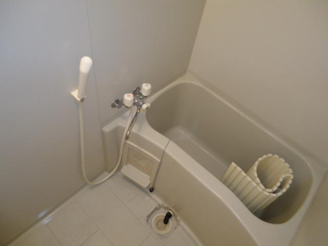 プリムローズの浴室|バス