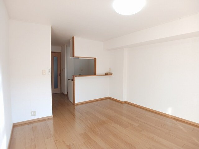 アンフィニ・Ｓの居間・リビング