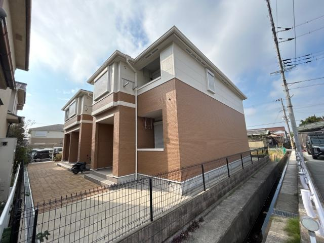 姫路市飾磨区妻鹿のアパート