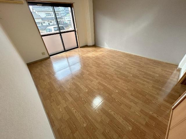 エクセレント，ＯＮの内装|室内