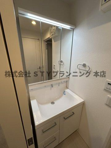 仲介手数料０円！レジデンシア尾頭橋駅前の独立洗面台