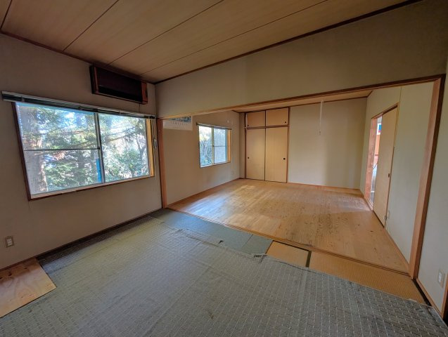 津山市大田　店舗事務所の和室