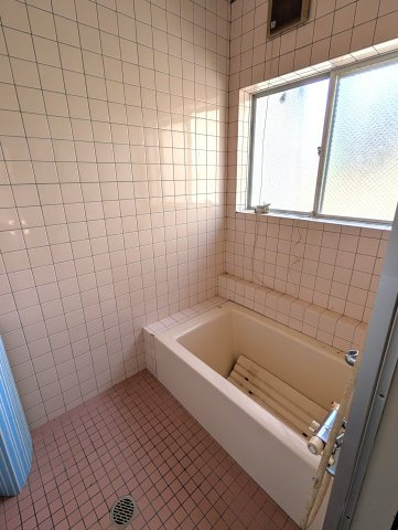 津山市大田　店舗事務所の浴室