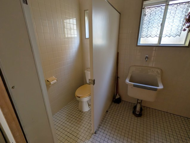津山市大田　店舗事務所のトイレ