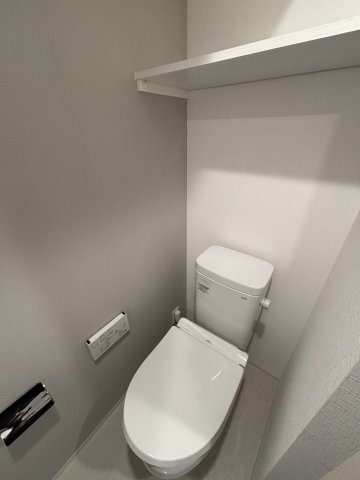 墨田区東向島４丁目の賃貸マンションのトイレ