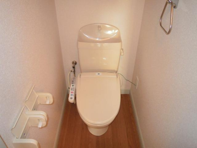 スパッティオ　コモド（Ｓｐａｚｉｏ　Ｃｏｍｏｄｏ）のトイレ|シャワー付トイレ（イメージ）