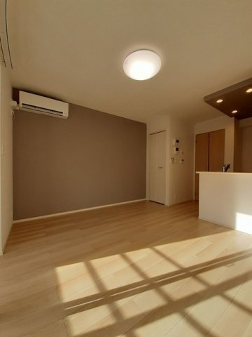 フォンハウス　志家の居間・リビング