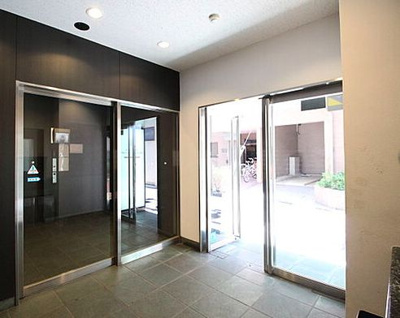 【エントランス】 | プライムアーバン町屋サウスコート | 建物の内部です
