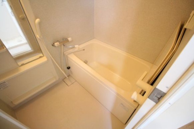 【浴室】 | プライムアーバン町屋サウスコート | きれいなお風呂です