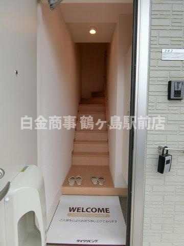 グレイス坂戸の玄関|同じ間取り反転タイプになります