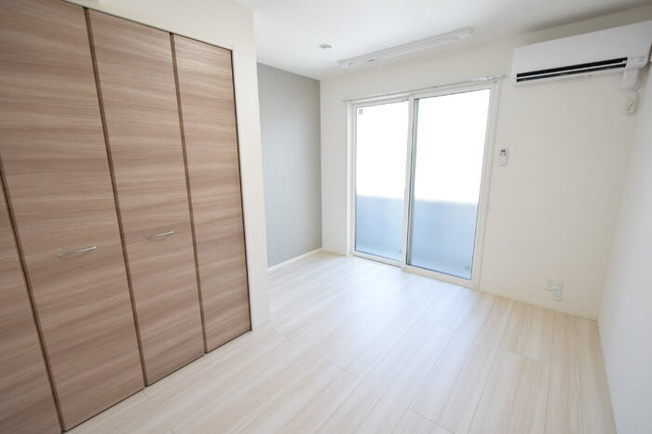 【寝室】D-room旗塚通