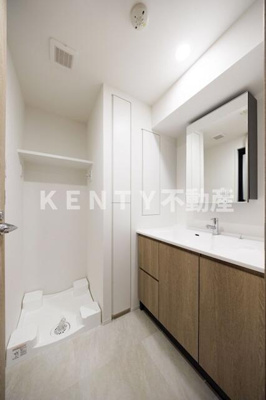 【洗面所】 | ドゥーエ西馬込Ⅱ | 明るい洗面所です