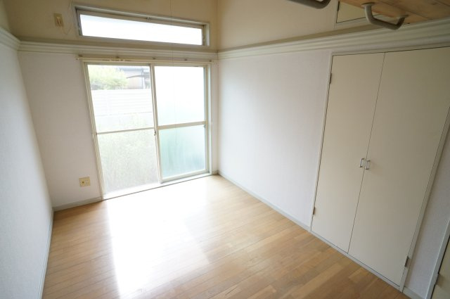 ハイツ法蓮の居間・リビング