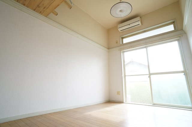 ハイツ法蓮の居間・リビング