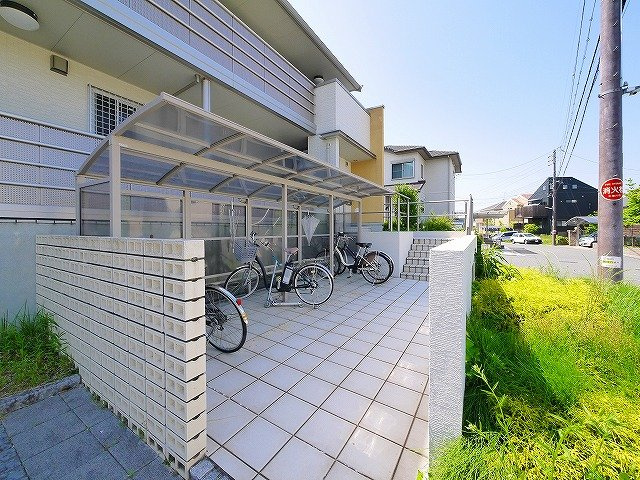 カーサ　セレスのエントランス|落ち着いたエントランスです