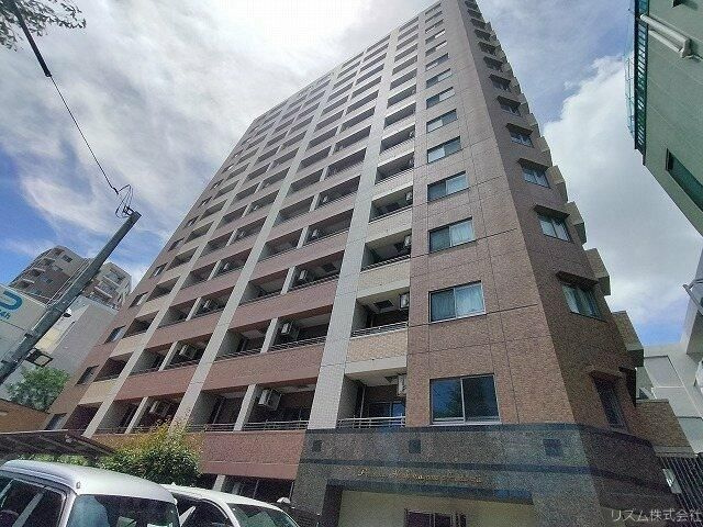 プレサンス本駒込アカデミアの外観