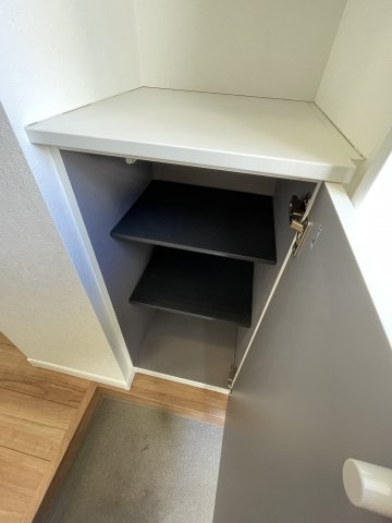 川崎市多摩区東三田１丁目のアパートの収納