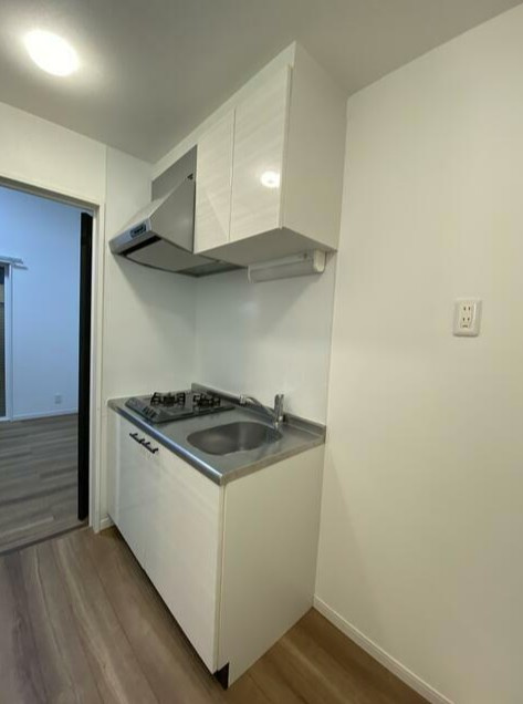 川崎市多摩区東三田１丁目のアパートのキッチン