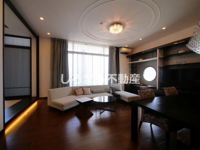 セイワパレス玉造の居間・リビング