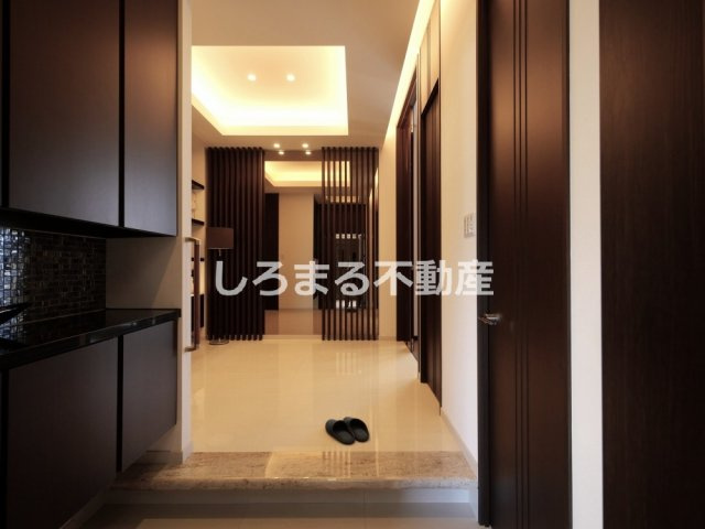 セイワパレス玉造の玄関