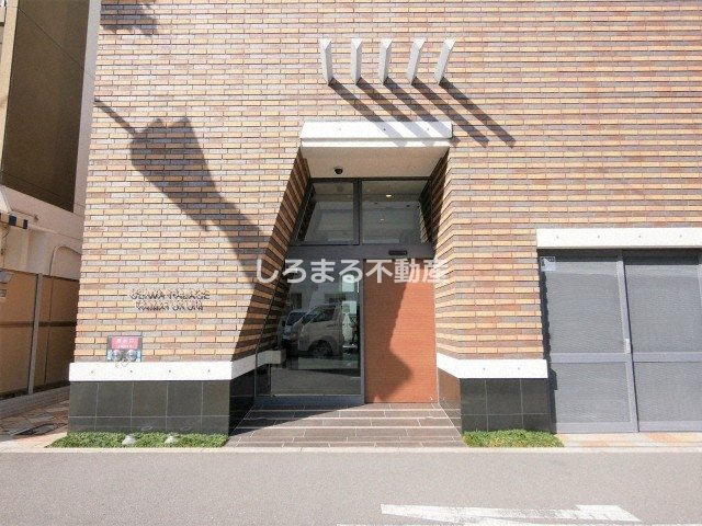 セイワパレス玉造のエントランス