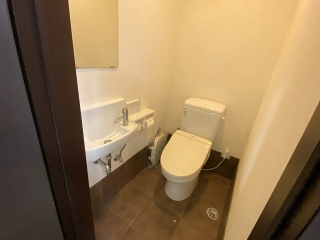 アイワプラザ 402号のトイレ