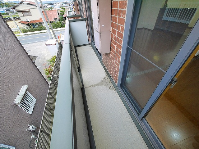 サンハイム　壱番館のバルコニー|暖かな日差しのふりそそぐバルコニー