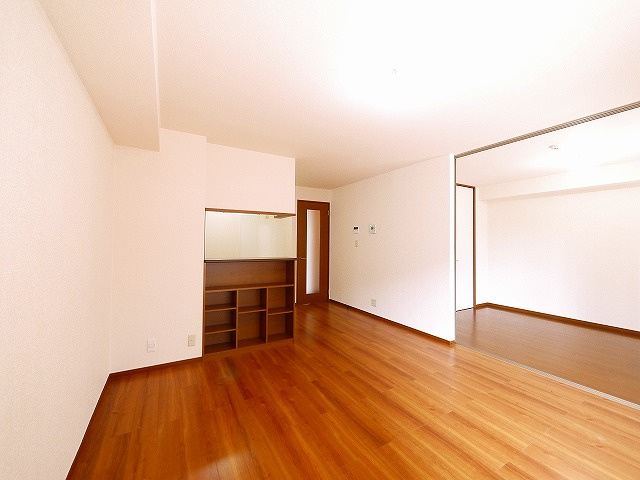 サンハイム　壱番館の居間・リビング