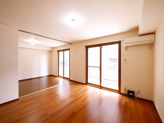 サンハイム　壱番館の居間・リビング