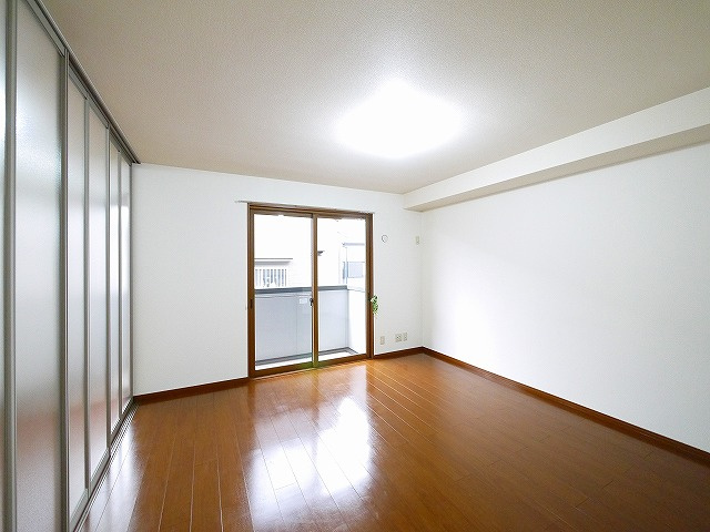 サンハイム　壱番館の居間・リビング