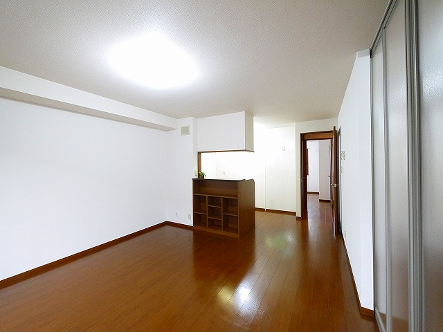 サンハイム　壱番館の居間・リビング