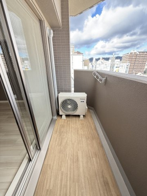 【バルコニー】 | ワールドアイ神戸湊町