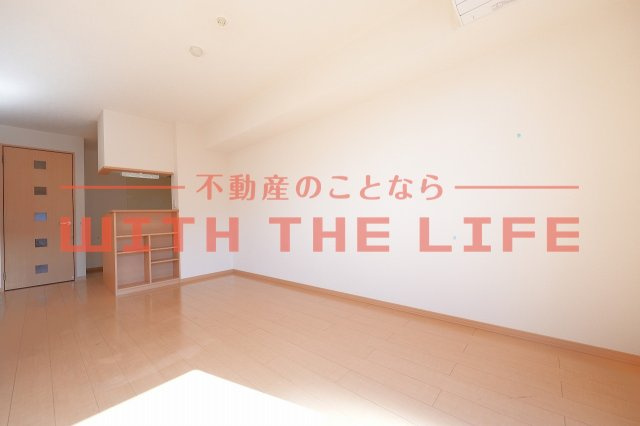 リーベ【10，000円キャッシュバック対象物件】の内装|明るい室内です