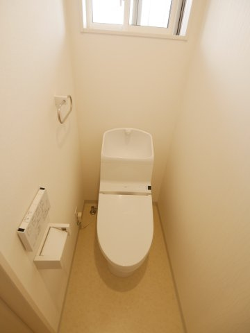 桜アパートAのトイレ|写真は別室のものです（現況優先）