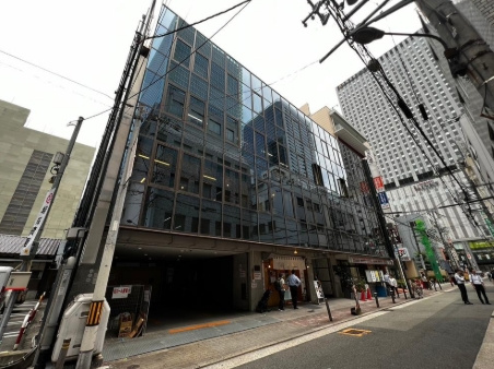 日生ビル東館の外観