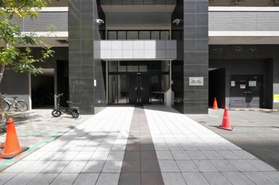 【エントランス】 | アーデンタワー本町イースト