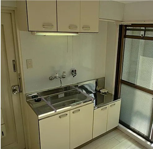 【リッチフィールド小阪】　大阪府東大阪市1棟売マンションのキッチン